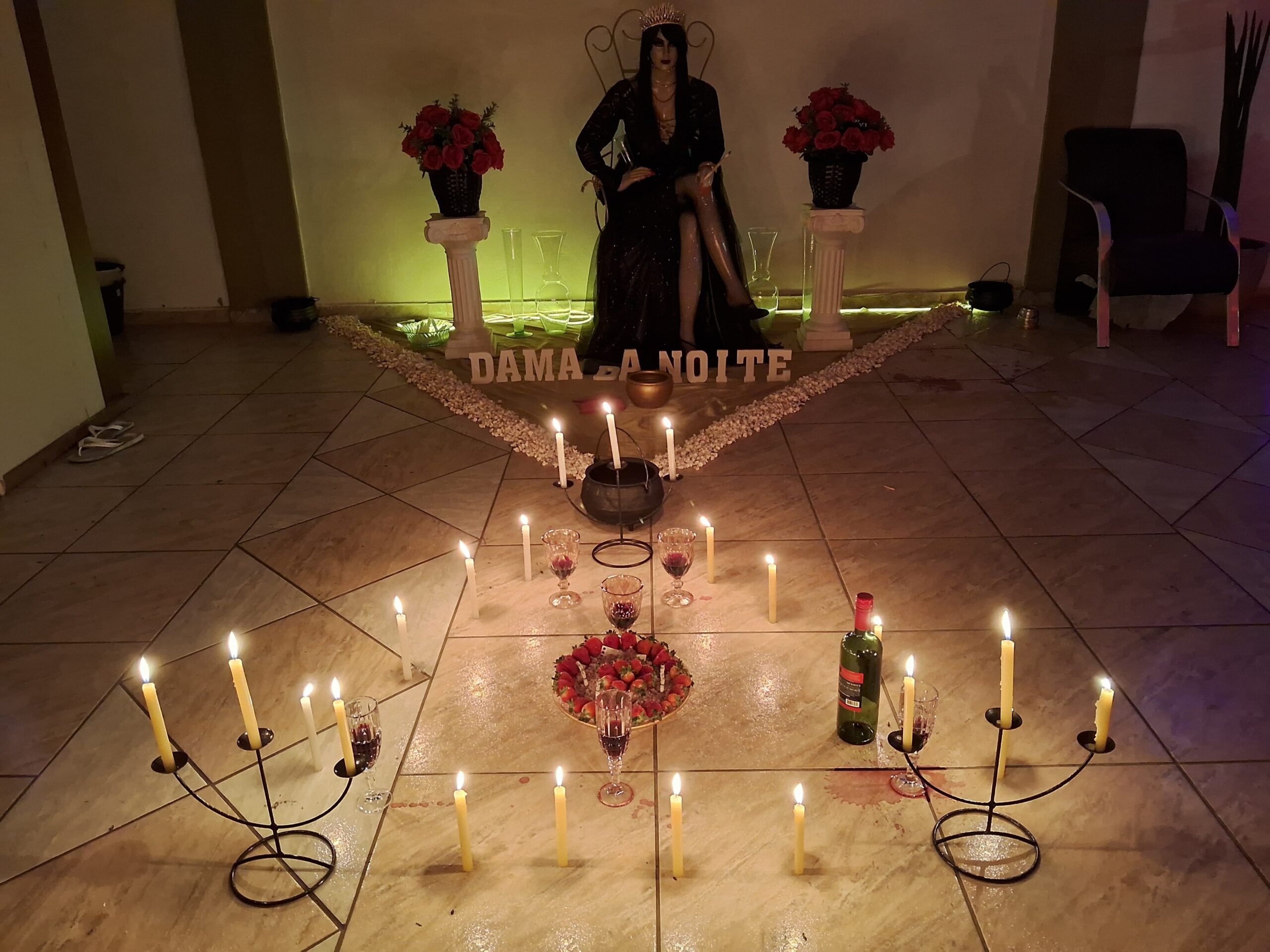 Dama da Noite Pombagira Trabalho para o Amor trabalho para o amor pombagira dama da noite