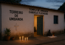 Terreiros de umbanda perto de mim: como escolher com segurança Exterior de um terreiro de umbanda em Belo Horizonte com velas e elementos espirituais.